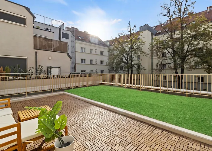 Modern I Parking I